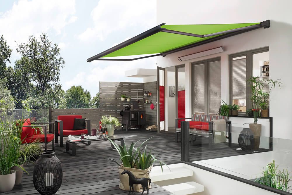 Markilux 990 Awning in Outdoor Living Space
