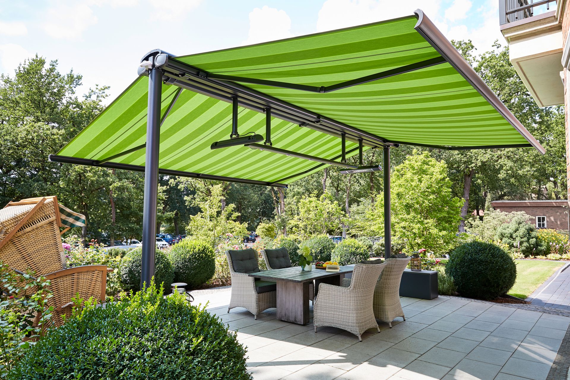 Freestanding awning discount