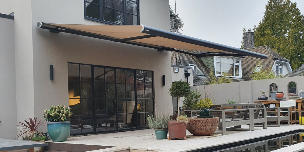 Patio awning